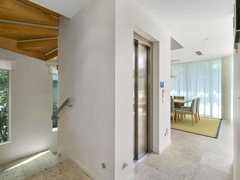 Platinum Status Sunshine Beach - Accommodation Batemans Bay 3