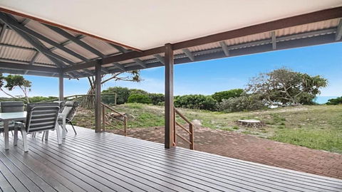 Absolute Beachfront At Hastings - Accommodation Batemans Bay 2