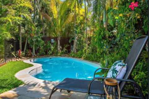 Tropical Oasis - Accommodation Batemans Bay 0