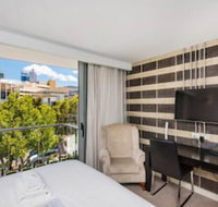 Elegant 1 Bedroom Studio in the City - Accommodation Batemans Bay