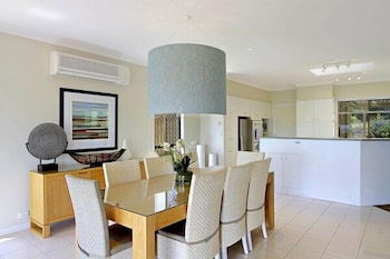 Away On Massinger Street - Accommodation Batemans Bay 5