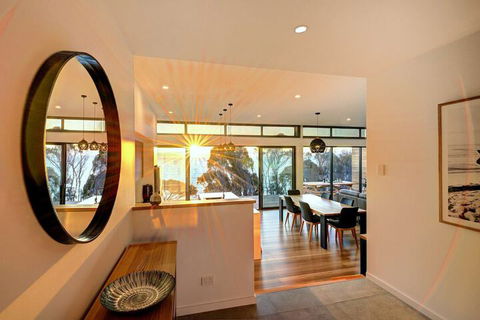 Freycinet Coastal Retreat - Accommodation Batemans Bay 3