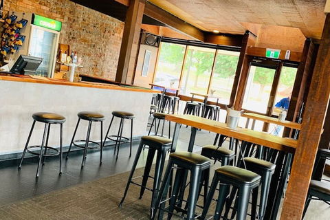 The Caledonian Hotel Motel - Accommodation Batemans Bay 7