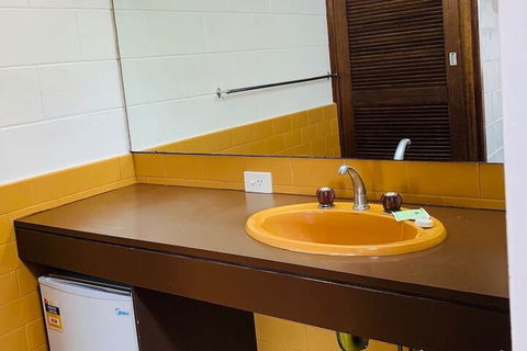 The Caledonian Hotel Motel - Accommodation Batemans Bay 4