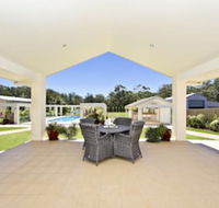 One Mile Mansion - Accommodation Batemans Bay