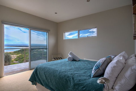 Halcyon - Accommodation Batemans Bay 2