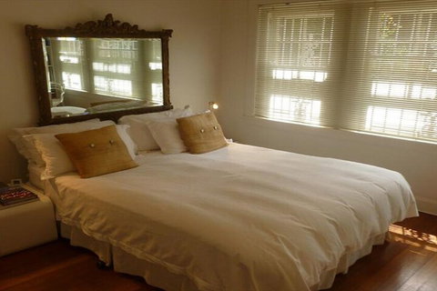 Waterfront Kirribilli Apartment NS181 - Accommodation Batemans Bay 5