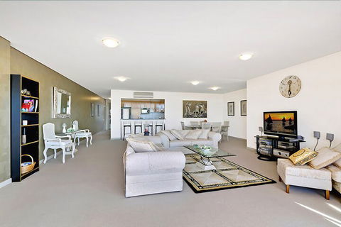 Crystal Views 24 - Accommodation Batemans Bay 5