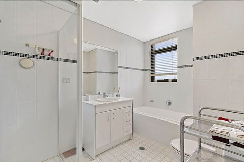 Crystal Views 24 - Accommodation Batemans Bay 6