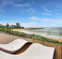 JoeAnne at Blue Bay Absolute Beachfront - Accommodation Batemans Bay