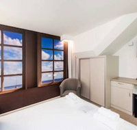 Cosy Mural Studio With Roof Terrace - Accommodation Batemans Bay