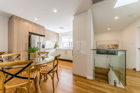 Sandcastle, 26a Winsor Street - Accommodation Batemans Bay 6