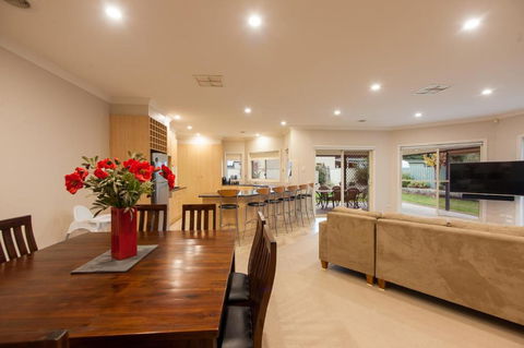 Simms Retreat - Accommodation Batemans Bay 5
