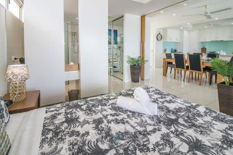 ZEN By THE WATER Darwins Premier Family Retreat - Accommodation Batemans Bay 5