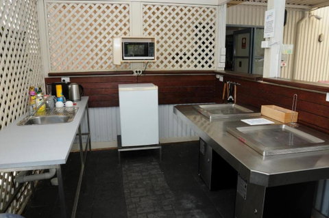 Absolute Beachfront With Million Dollar Views - Accommodation Batemans Bay 6