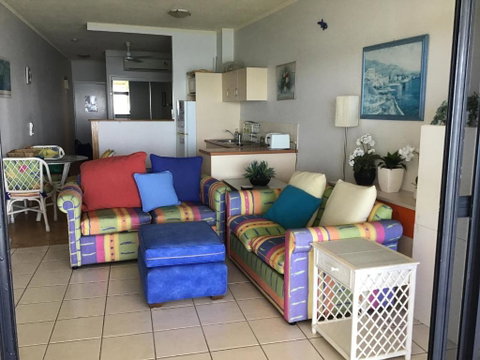 Absolute Beachfront With Million Dollar Views - Accommodation Batemans Bay 3
