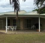 Private Canal Duplex with Pontoon Oleander Drive Bongaree - Accommodation Batemans Bay