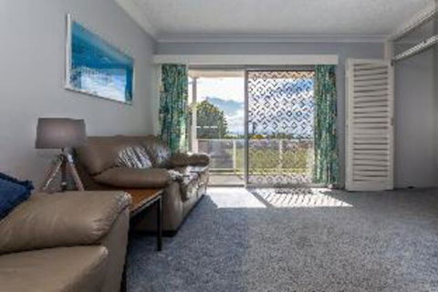 2 Bedroom Apartment Castaways Unit 1 - Accommodation Batemans Bay 4