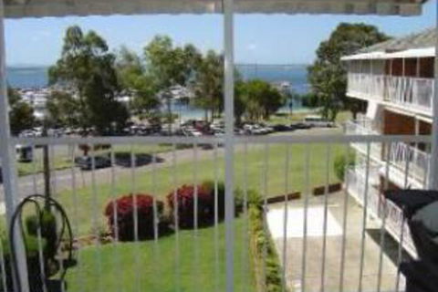 2 Bedroom Apartment Teramby Court Unit 15 - Accommodation Batemans Bay 0