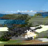 Hideaway Retreat Beach House with Pool - Accommodation Batemans Bay