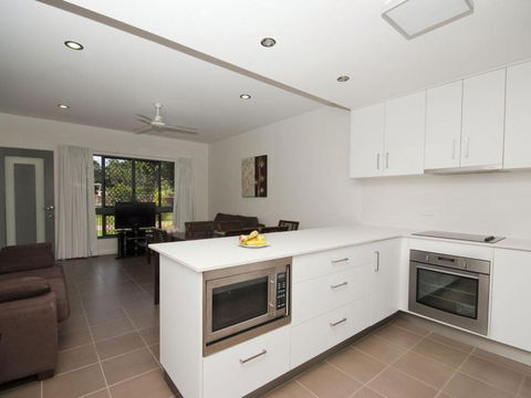 Woodville Beach Townhouse 6 - Accommodation Batemans Bay 6