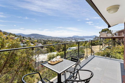 The Lookout - Accommodation Batemans Bay 3