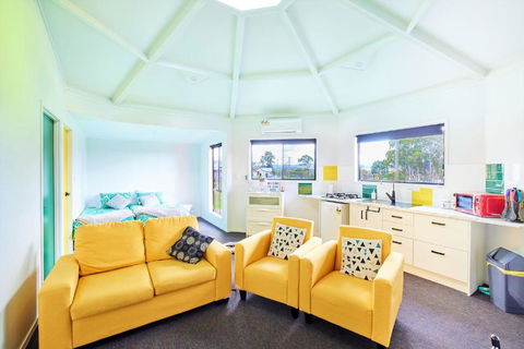 Zuny Yurt - Accommodation Batemans Bay 2