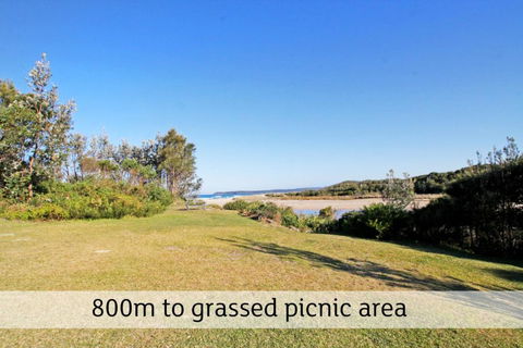 Sea Shell Chalet At Berrara Chalet - Accommodation Batemans Bay 5