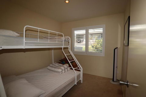 Sea Shell Chalet At Berrara Chalet - Accommodation Batemans Bay 6