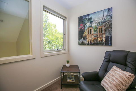 Amber Mist Villa Two - Accommodation Batemans Bay 3