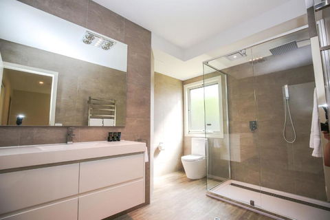 Amber Mist Villa Two - Accommodation Batemans Bay 6