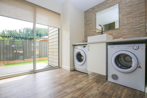 Amber Mist Villa Two - Accommodation Batemans Bay 2