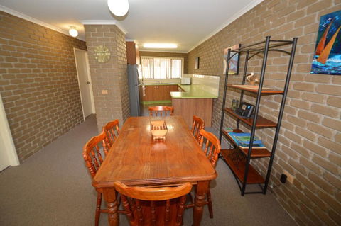 Kanandah 1 - Accommodation Batemans Bay 3