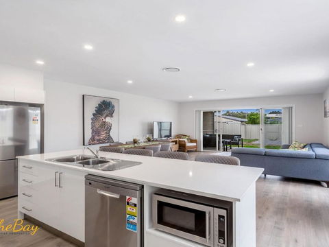 Pacific Paradise No.28 Anna Bay - Accommodation Batemans Bay 5