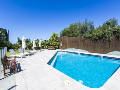 LORNE CHALET APARTMENT 36 Central Location - Accommodation Batemans Bay 1