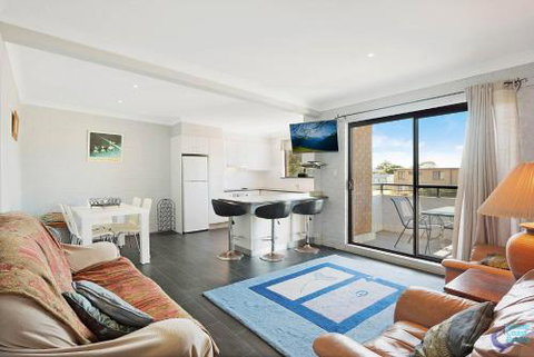Apollo Unit 15 - Accommodation Batemans Bay 4