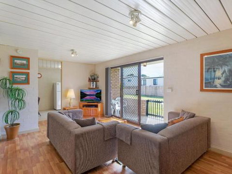 Apollo Unit 27 - Accommodation Batemans Bay 5