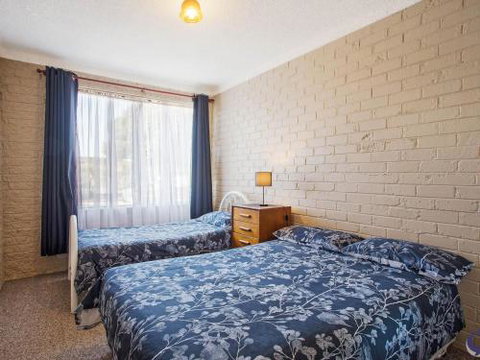Apollo Unit 12 - Accommodation Batemans Bay 4
