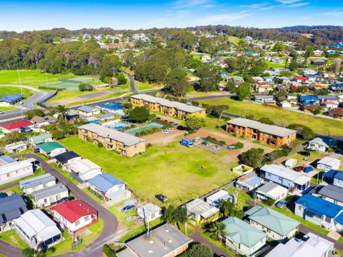 Apollo Unit 12 - Accommodation Batemans Bay 2