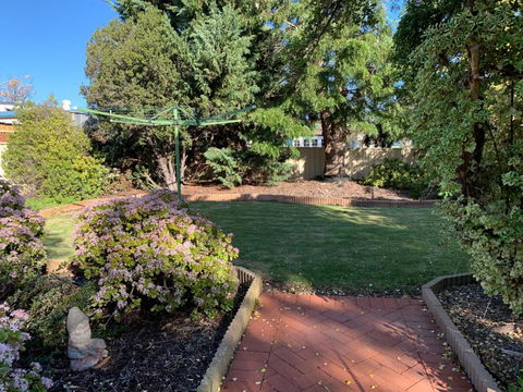 Hooterville - Accommodation Batemans Bay 1