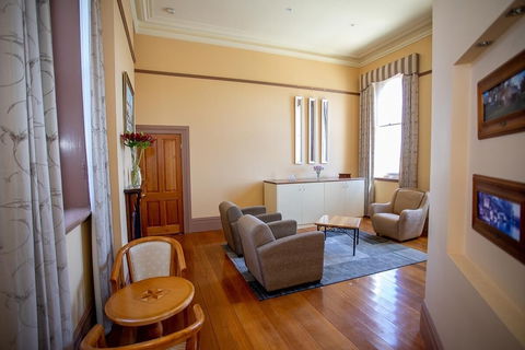Clocktower Suites - Accommodation Batemans Bay 3