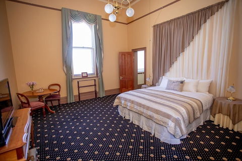 Clocktower Suites - Accommodation Batemans Bay 2