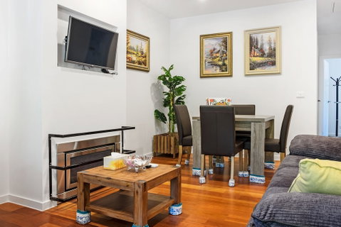 Woody Lifestyle One Bedroom Apartment - Accommodation Batemans Bay 3