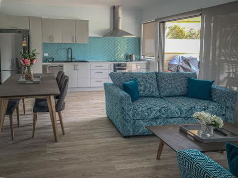 The Boathouse - Accommodation Batemans Bay 0