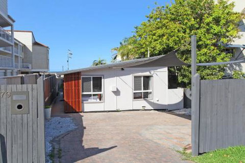 BEACH SHOPS & FABULOUS VACATION HOME! - Accommodation Batemans Bay 2