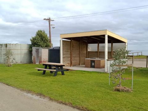 Lang Lang Caravan Park - Accommodation Batemans Bay 6