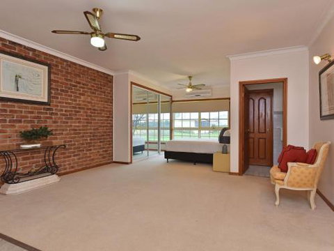 Wine Country Homestead 1br Studio - Accommodation Batemans Bay 3