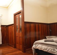 Gargoyle Lodge - Accommodation Batemans Bay