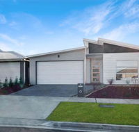 Brand New Home 10 mins to Beach Torquay Geelong Deakin Hospitals - Accommodation Batemans Bay