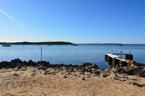 CDC 625 Beach House - Accommodation Batemans Bay 4